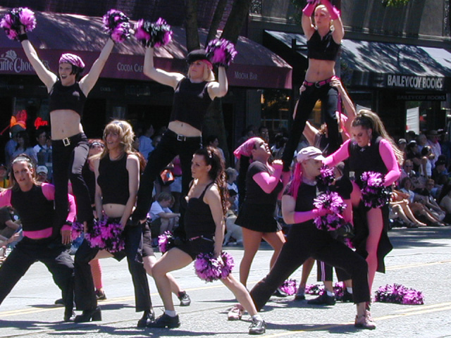 20040627_gayPrideWeekend06_cheerleaders03.jpg